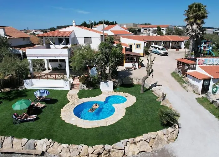 Da Silva Surfcamp- Terrassenzimmer Mit Fruehstueck Alojamento de Acomodação e Pequeno-almoço Lourinhã